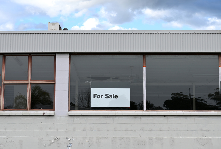 4 Mistakes to Avoid When You List Your Business for Sale